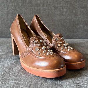 Sartore studded Oxford heels